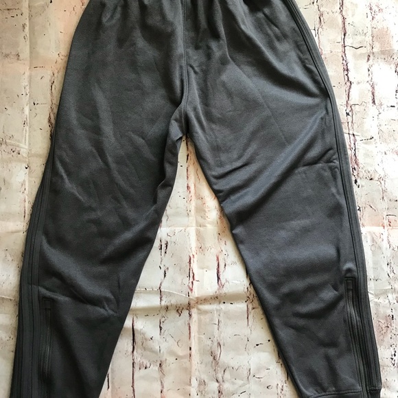 Adidas NBA three stripe pants - Picture 2 of 6